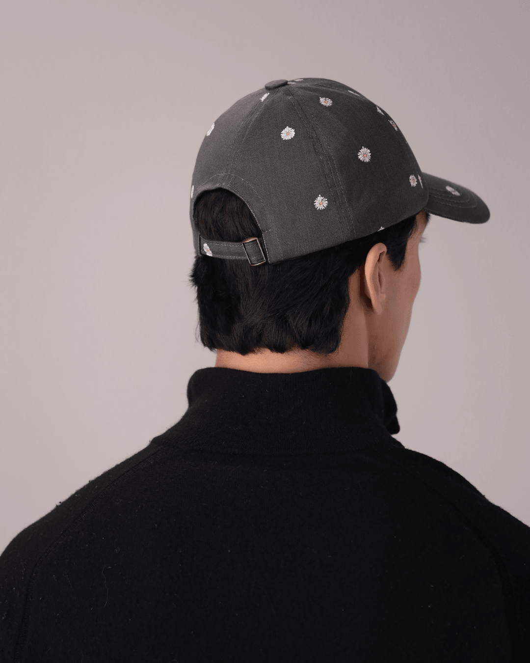 Grey Daisy Cap